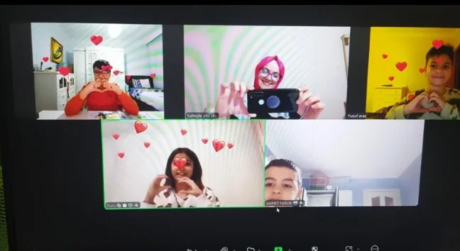 Online eğitimden gerçek kare
